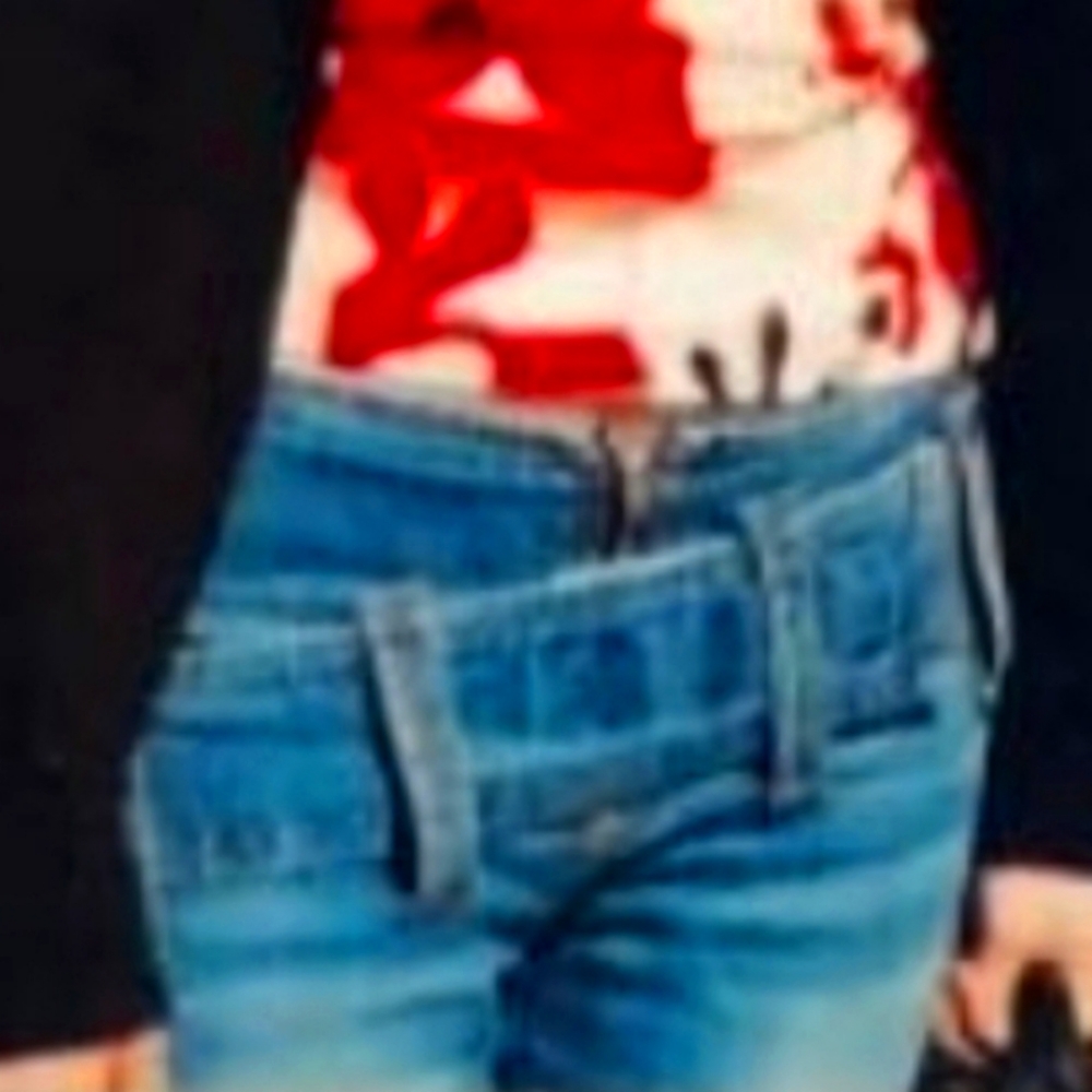 👀 *Looking For* ISO Y.O.Y.O jeans